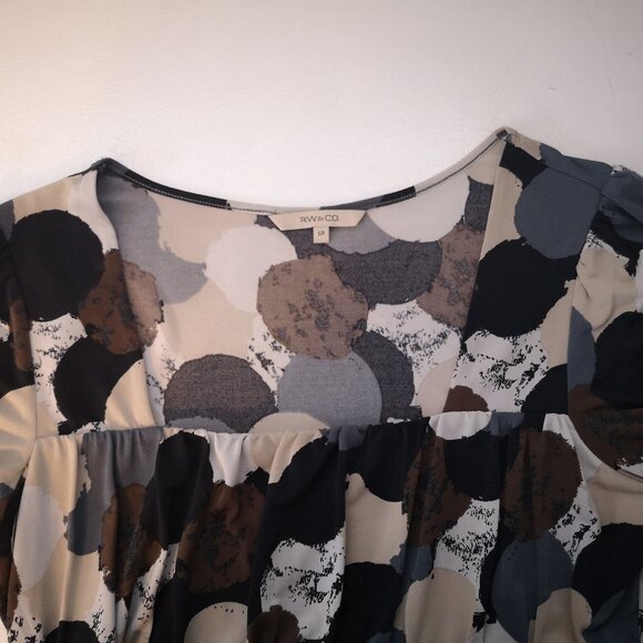 RW&CO. Ladies Empire Waist Short Sleeve Top - Picture 4 of 9